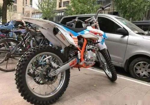 国产小鹿250越野视频,国产硬派摩托的极限征程