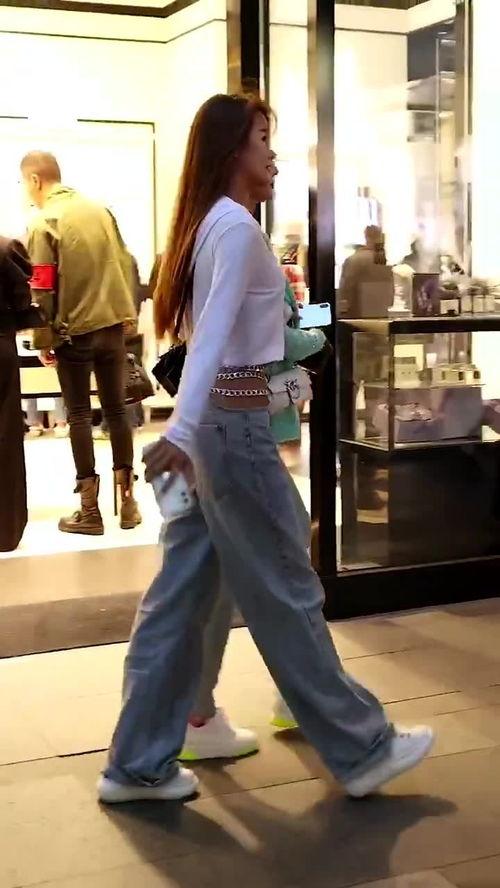 特色国产裤子图片欣赏视频,国产特色裤子风采赏析  第3张