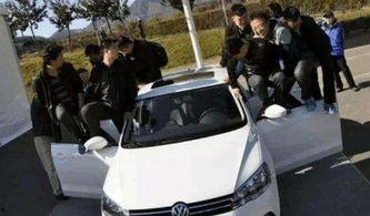 国产车搞笑骗局视频,揭秘视频中的惊人真相！  第1张