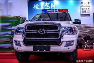 国产警车爆闪霸气图片视频,威严霸气，守护平安的钢铁卫士  第2张